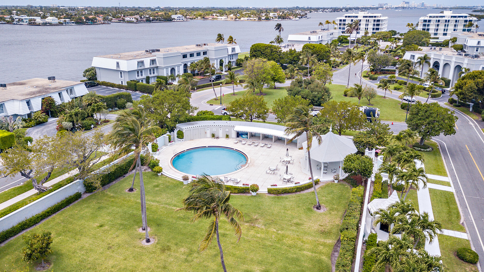 CHATEAU CHEVERNY IBIS ISLE CONDO - Residential