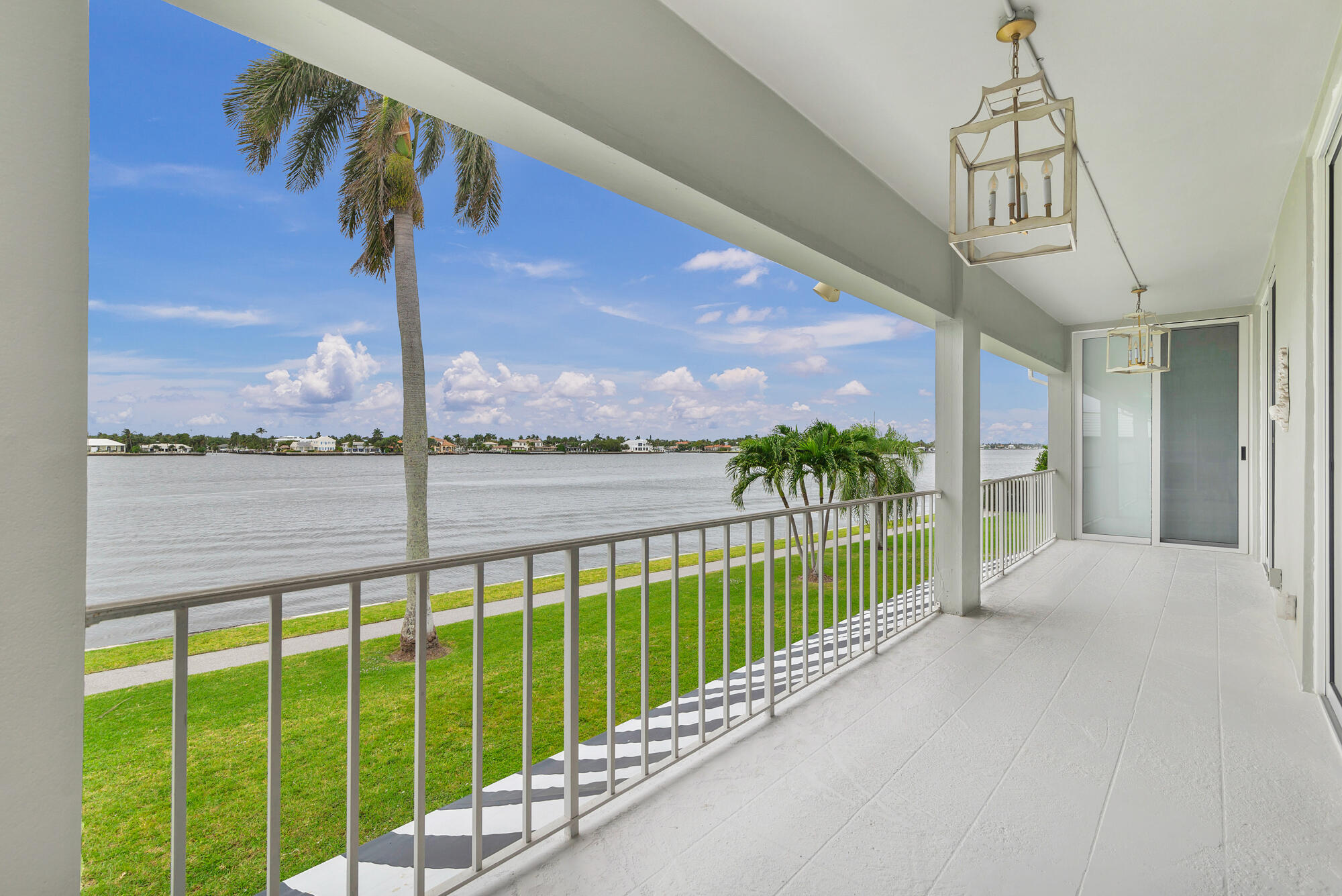 CHATEAU CHEVERNY IBIS ISLE CONDO - Residential