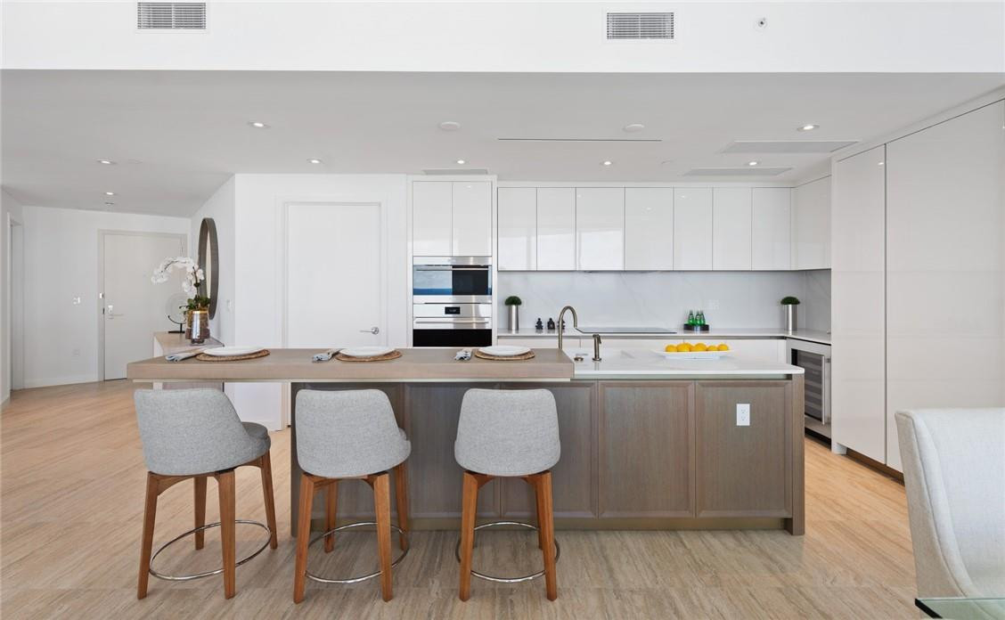 Four Seasons - Residential