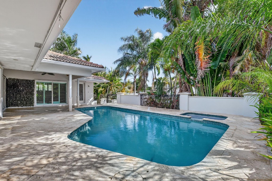 Royal Oak Hills Sec 02 - Residential