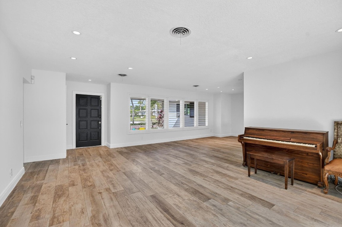 Royal Oak Hills Sec 02 - Residential