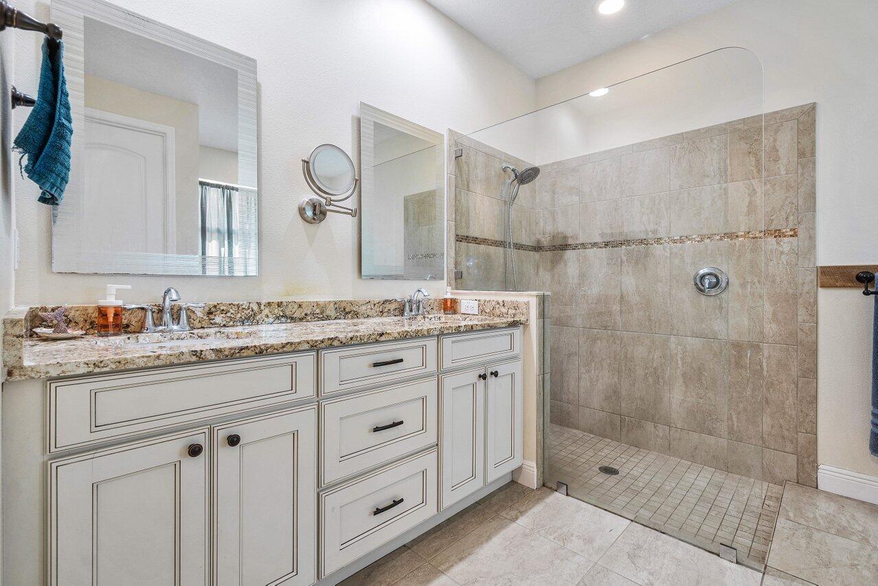 PORT ST LUCIE SECTION 33 - Residential