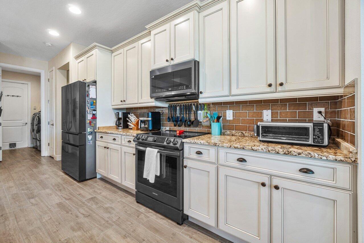 PORT ST LUCIE SECTION 33 - Residential