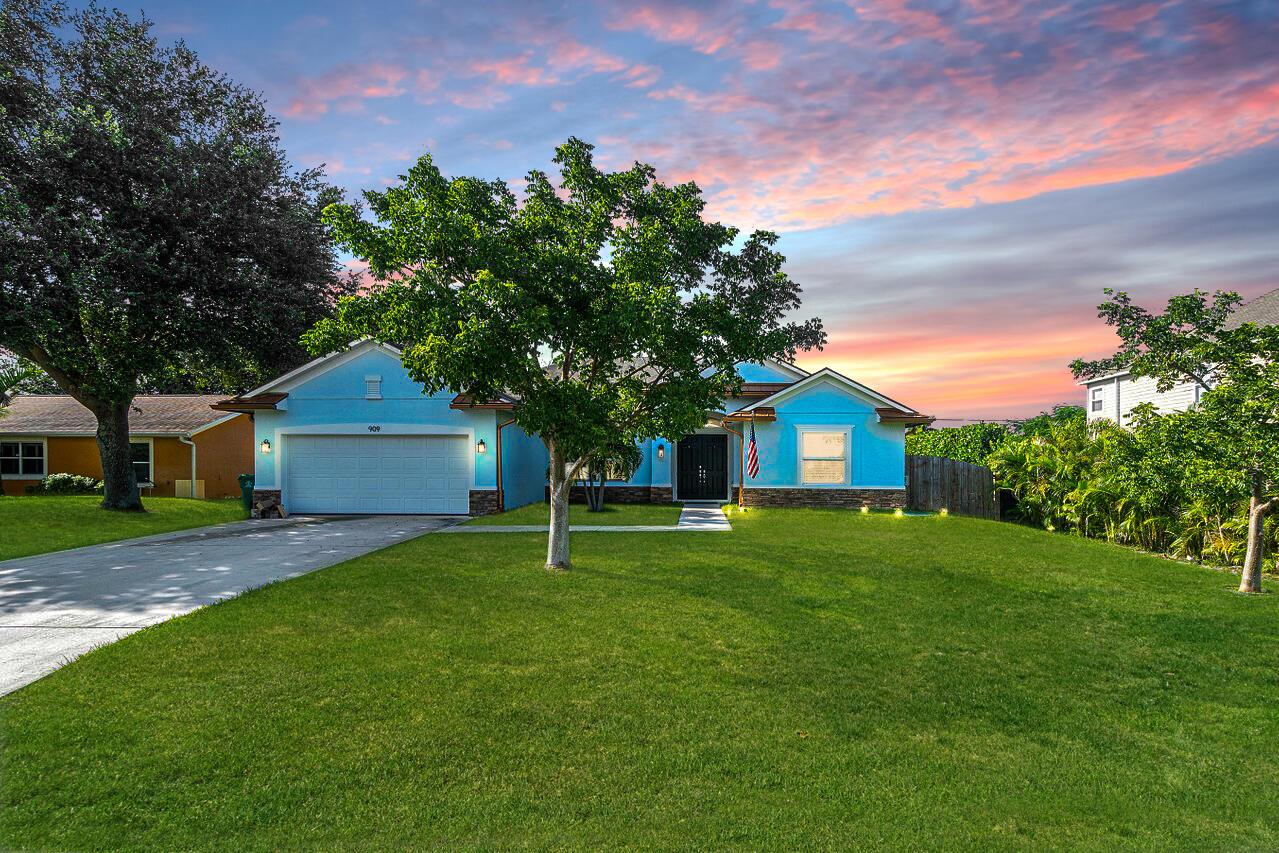 PORT ST LUCIE SECTION 33 - Residential