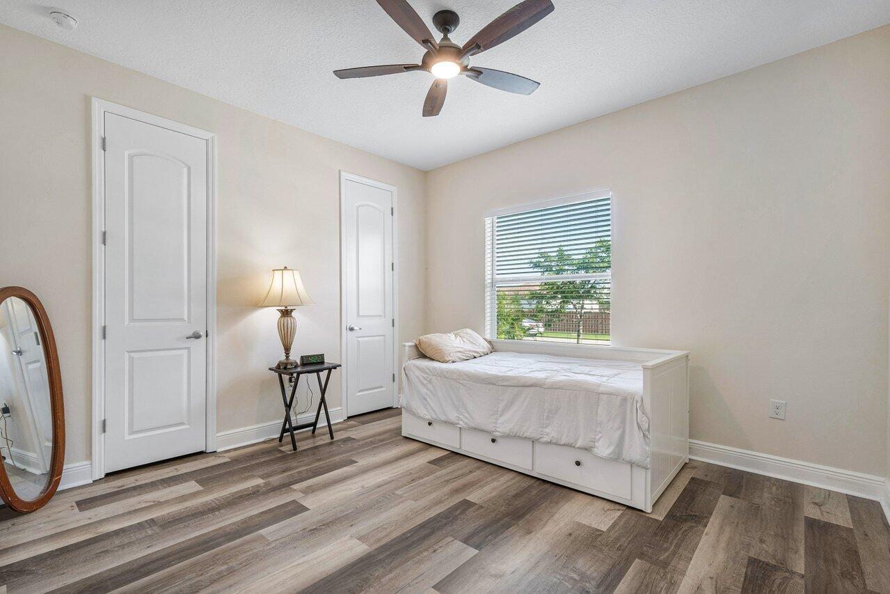 PORT ST LUCIE SECTION 33 - Residential