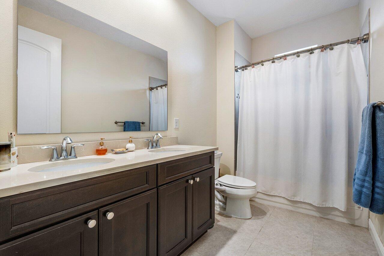 PORT ST LUCIE SECTION 33 - Residential