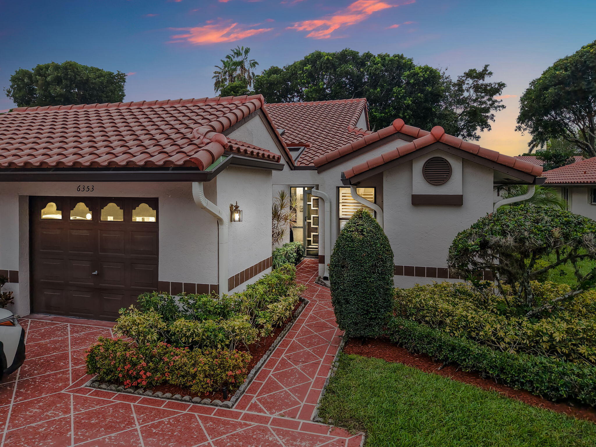 6353 Royal Manor Circle