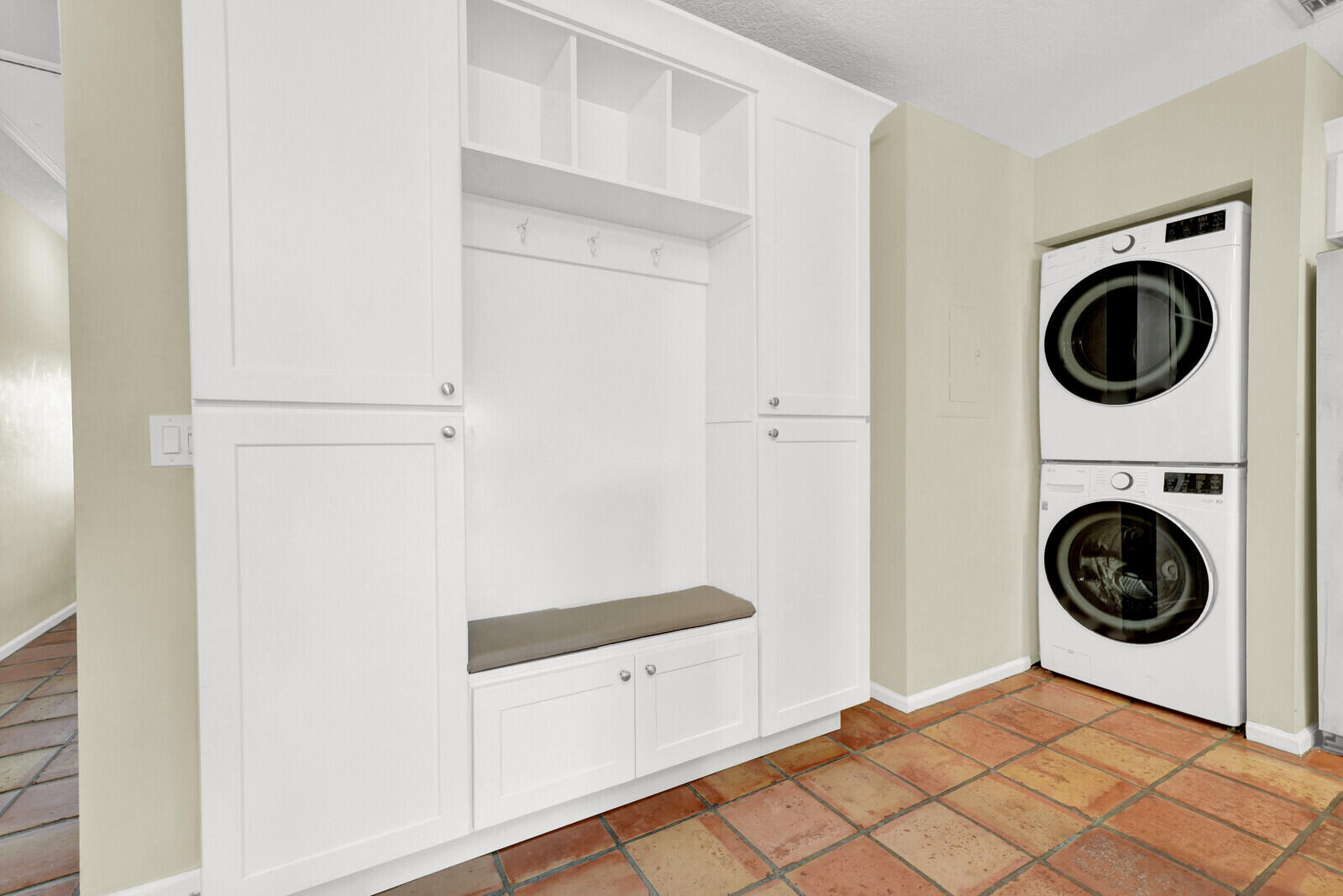 Properties 2625 Lowson Boulevard B