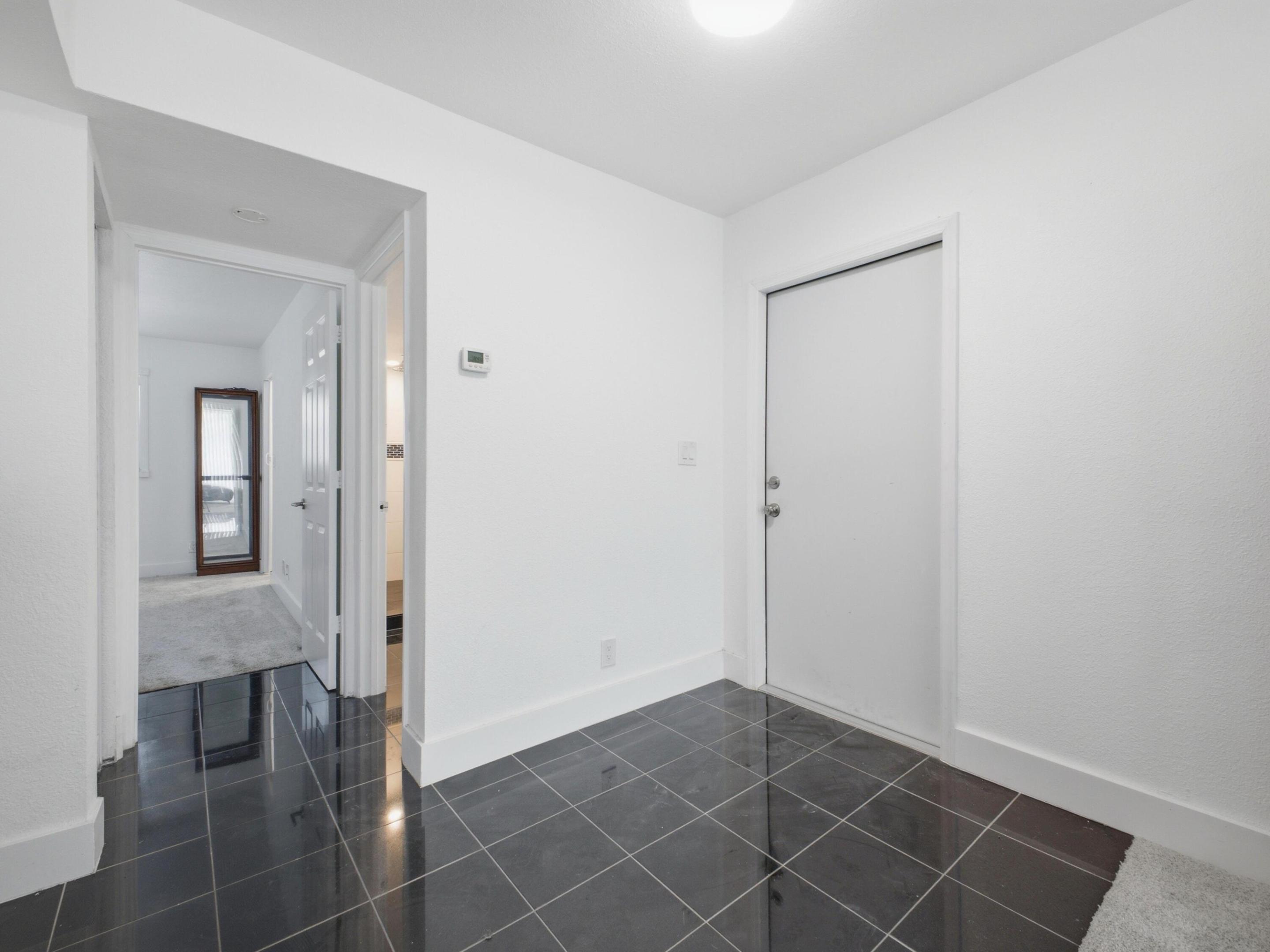 555 NW 4th Avenue 218