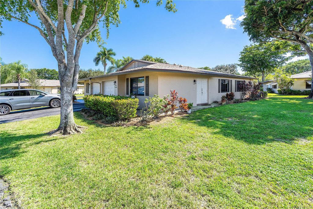 Photo of 1640 Palmland Dr #1640, Boynton Beach, FL 33436 (MLS # F10533457)