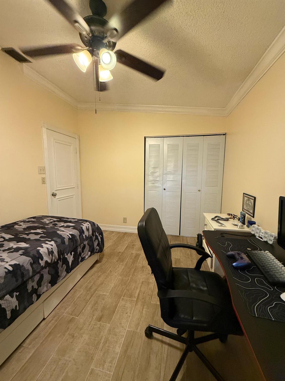 TIMBERWALK II SEC 4 - Residential Lease