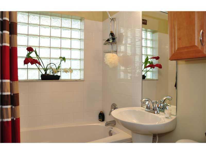 TWIN LAKES RESUB - Residential Lease