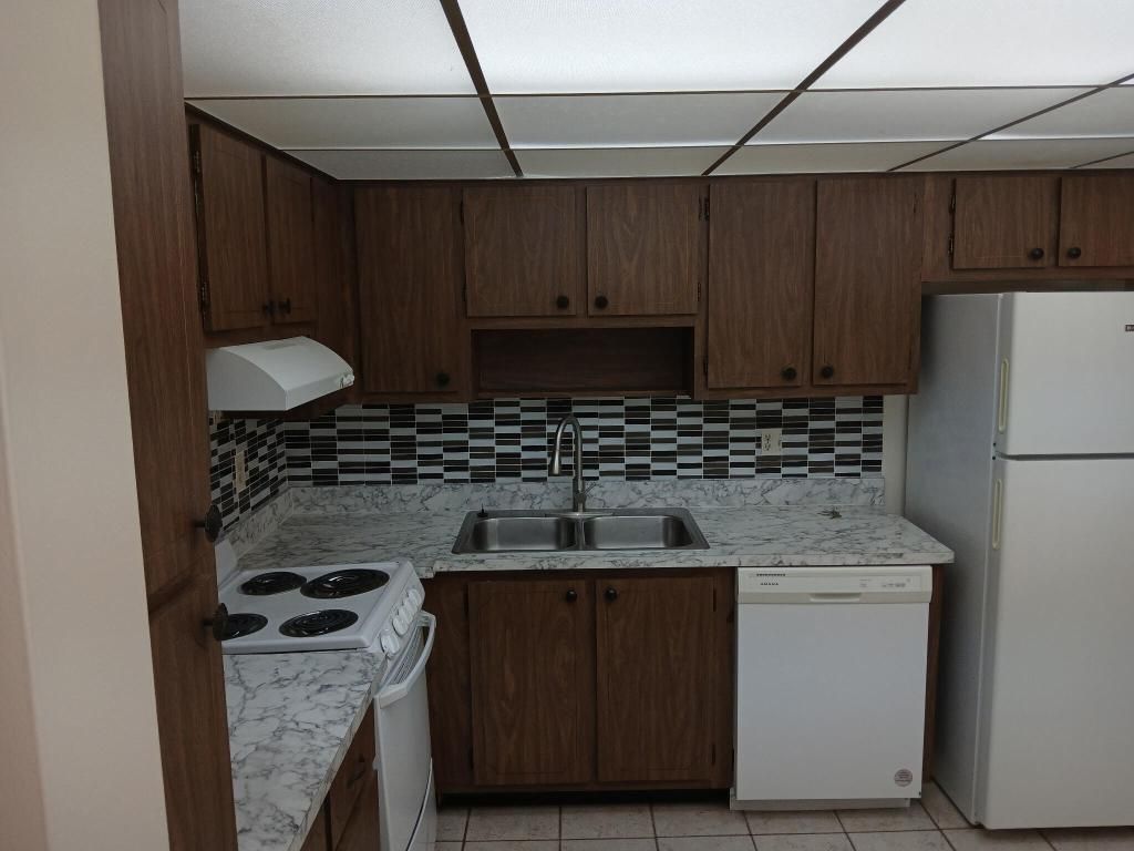 Photo of 495 SE 8th Street #148, Deerfield Beach, FL 33441 (MLS # R11145336)