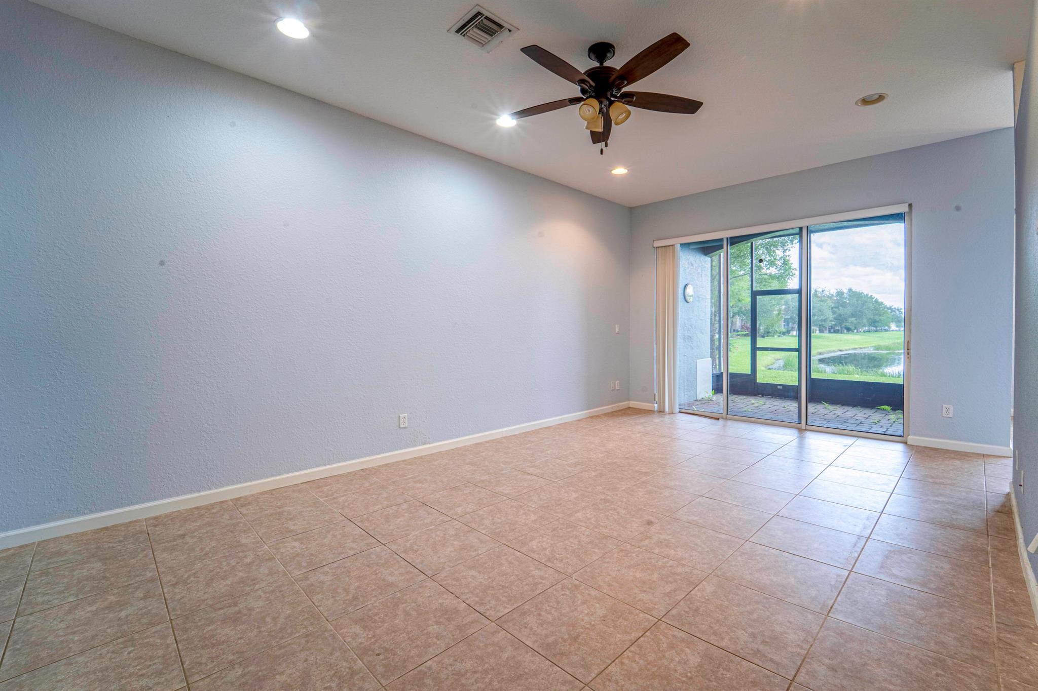 THIRD REPLAT OF PORTOFINO - Residential Lease