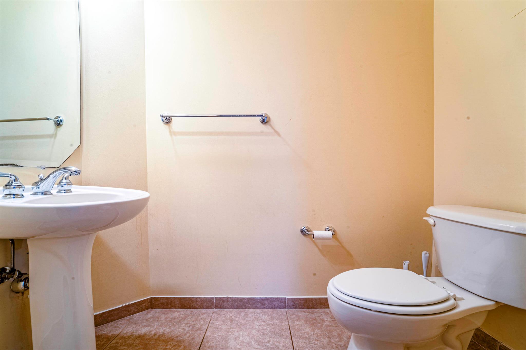 THIRD REPLAT OF PORTOFINO - Residential Lease