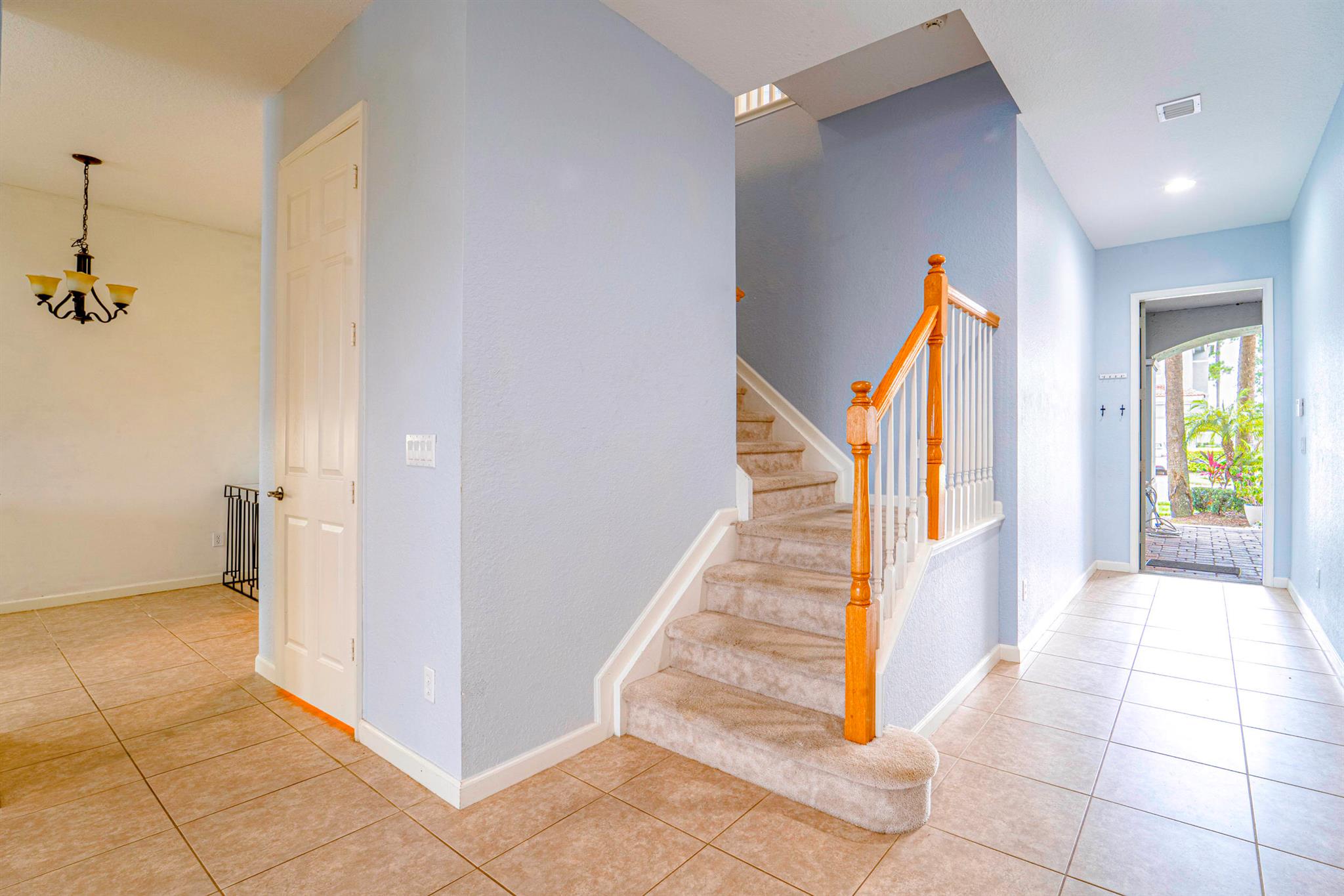 THIRD REPLAT OF PORTOFINO - Residential Lease