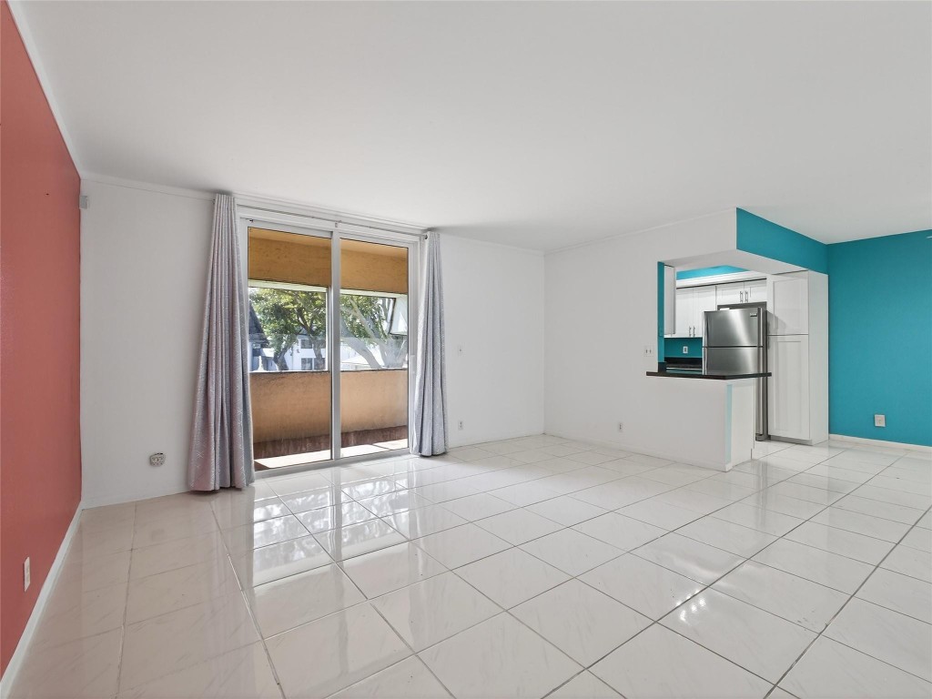 CORAL PINE CONDO 1 - Residential Lease