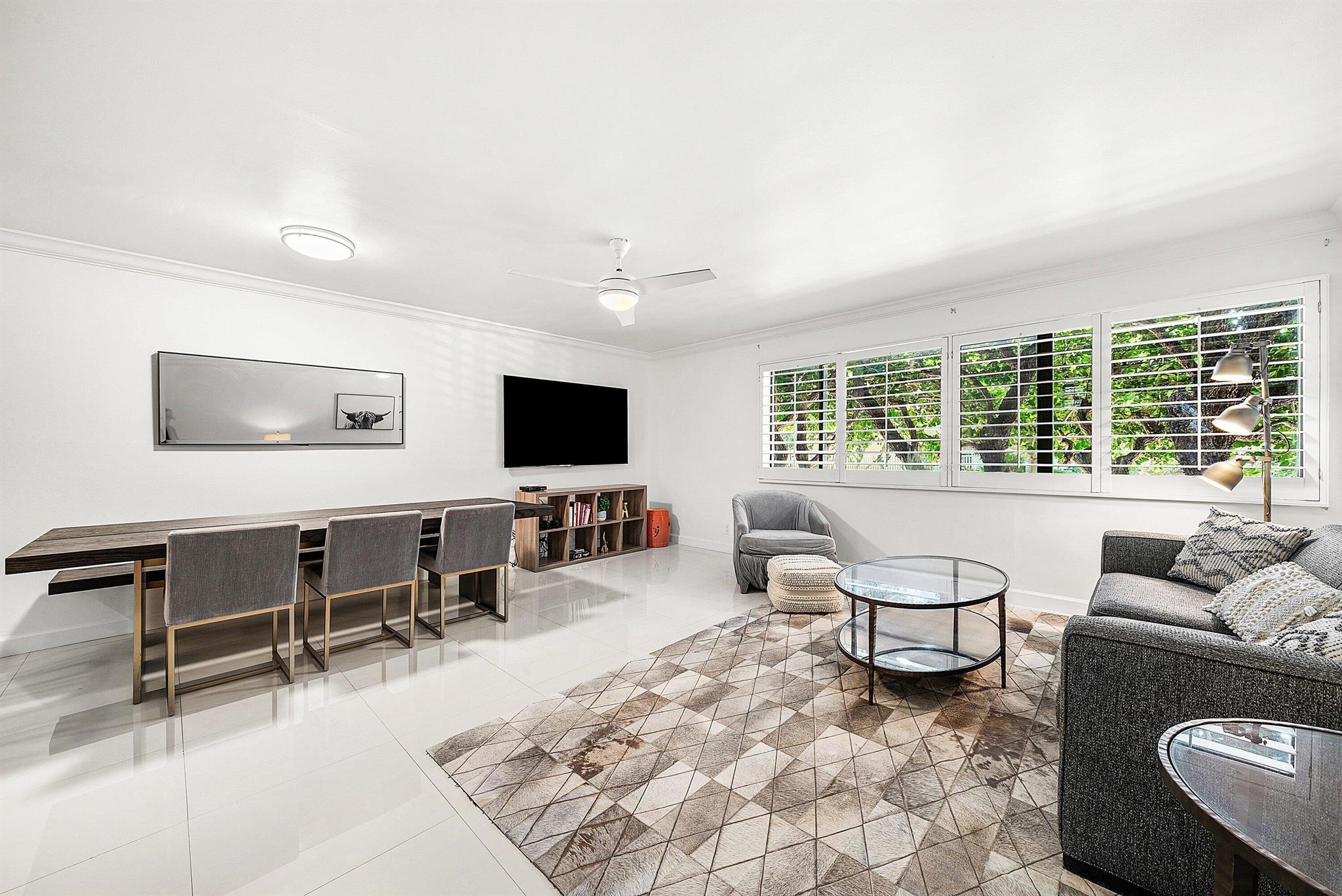 WINDEMERE HOUSE CONDO - Residential