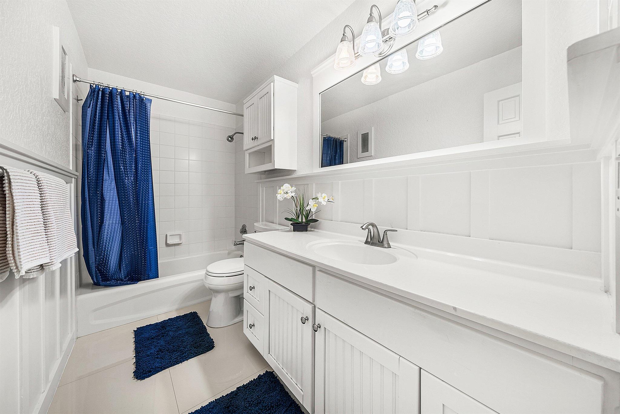 WINDEMERE HOUSE CONDO - Residential