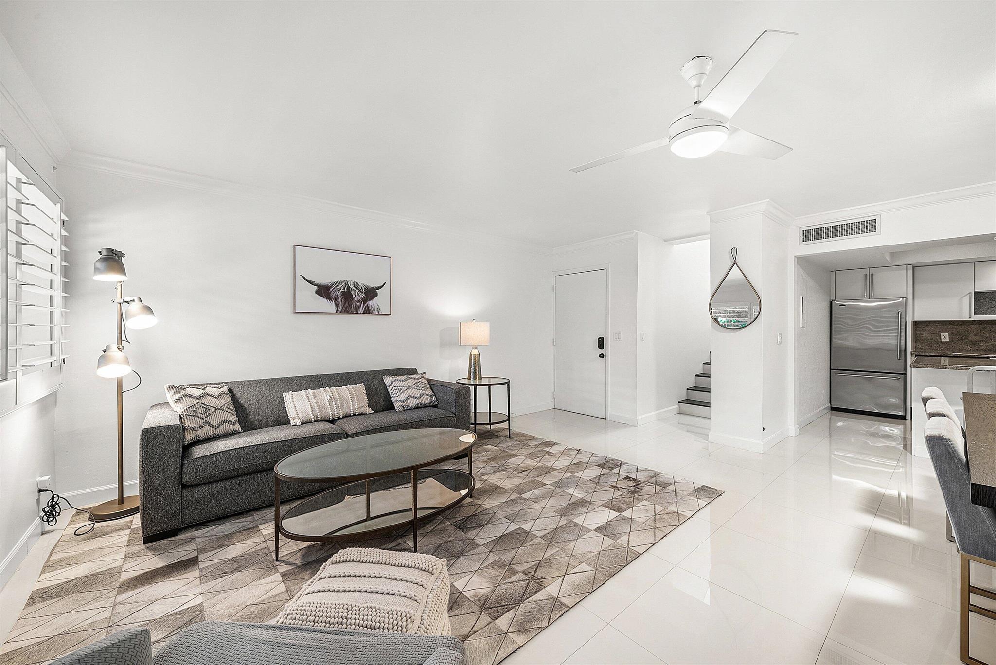 WINDEMERE HOUSE CONDO - Residential