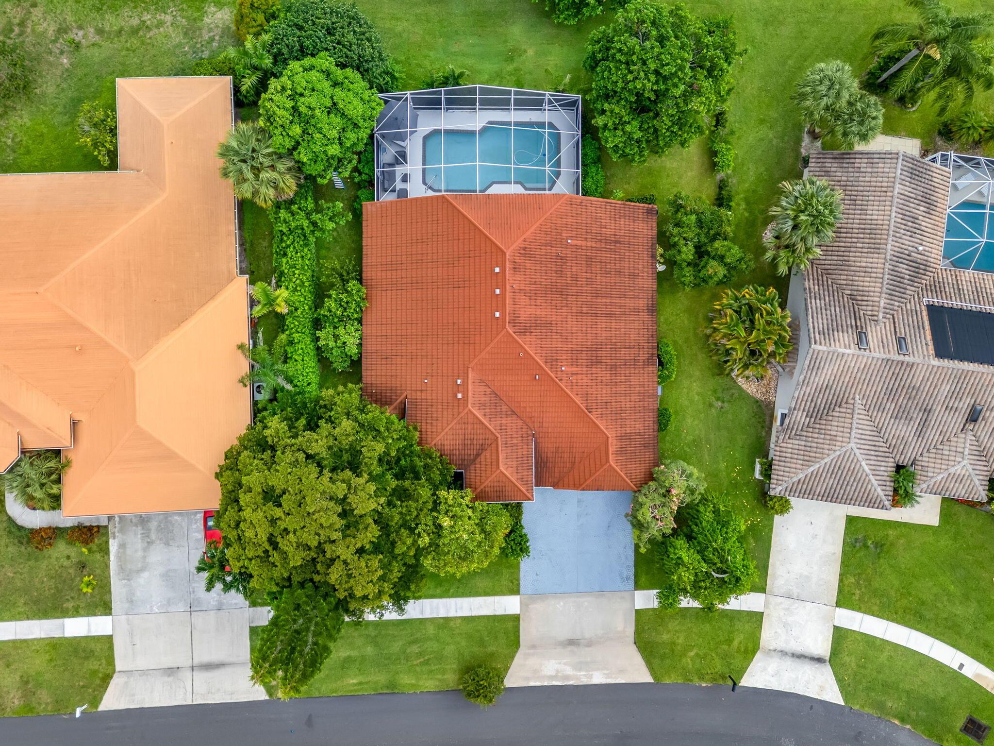 1732 Farmington Circle