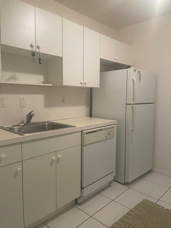 COCO CAY CONDO - Residential