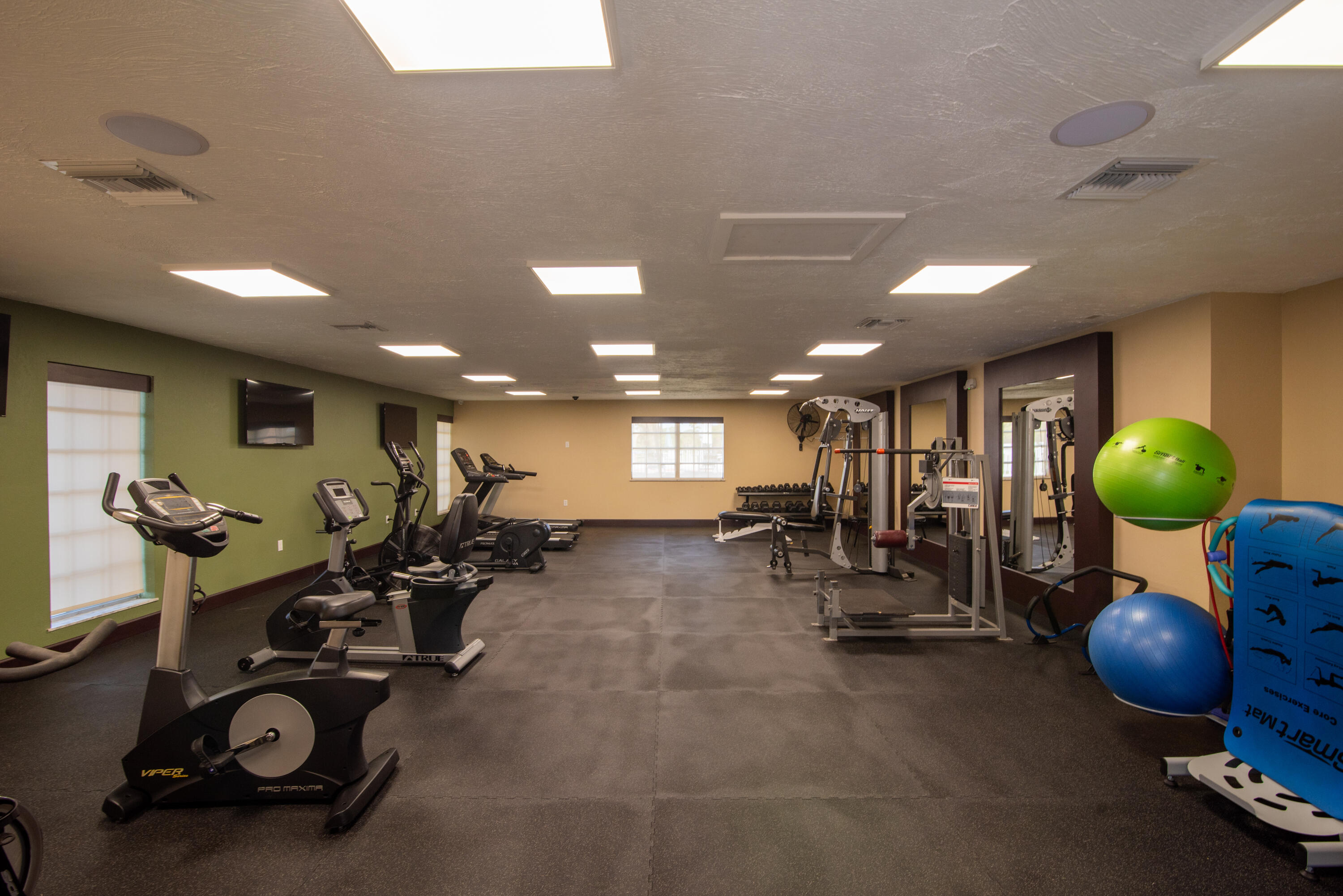 Spanish Lakes - Residential Lease