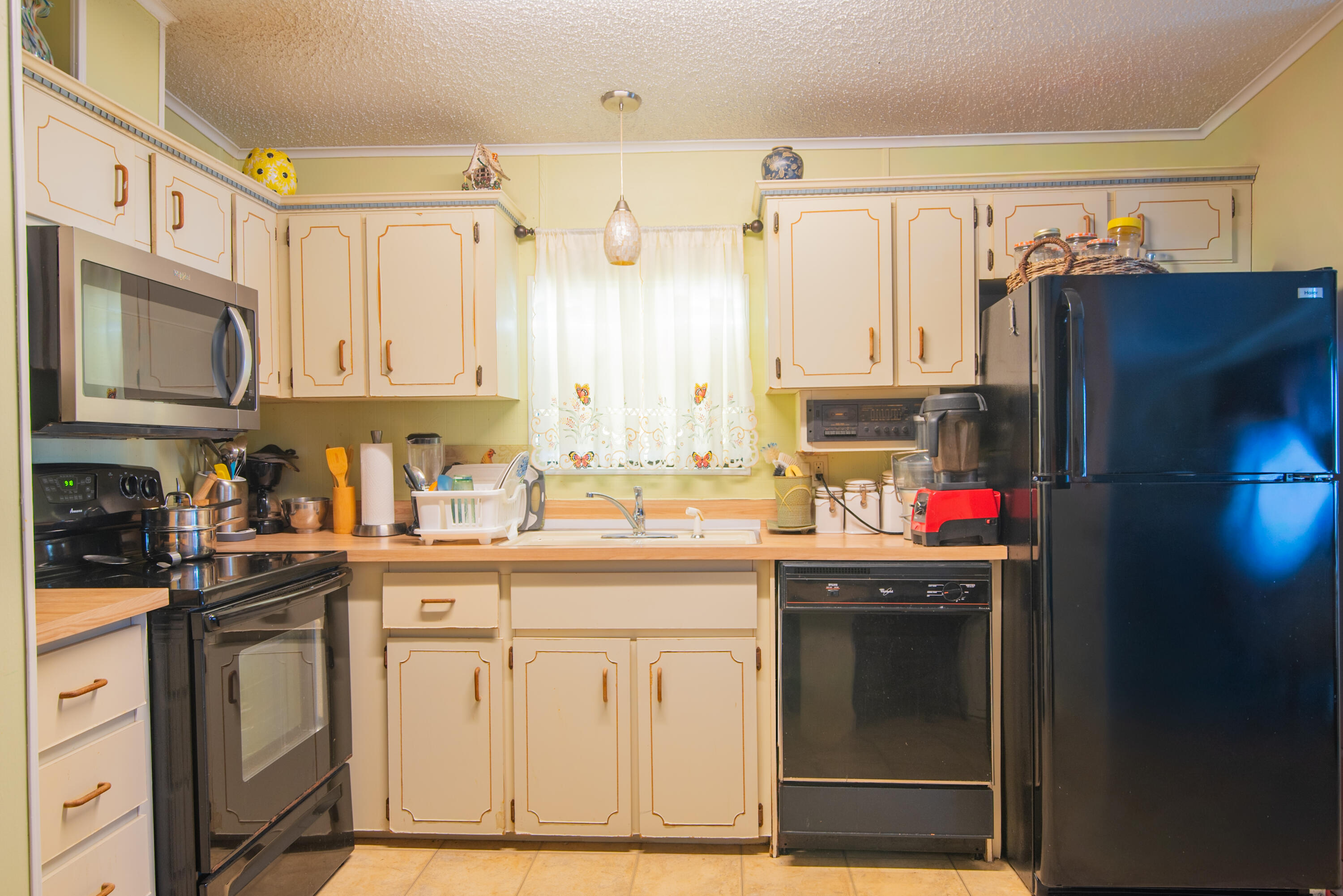 Spanish Lakes - Residential Lease