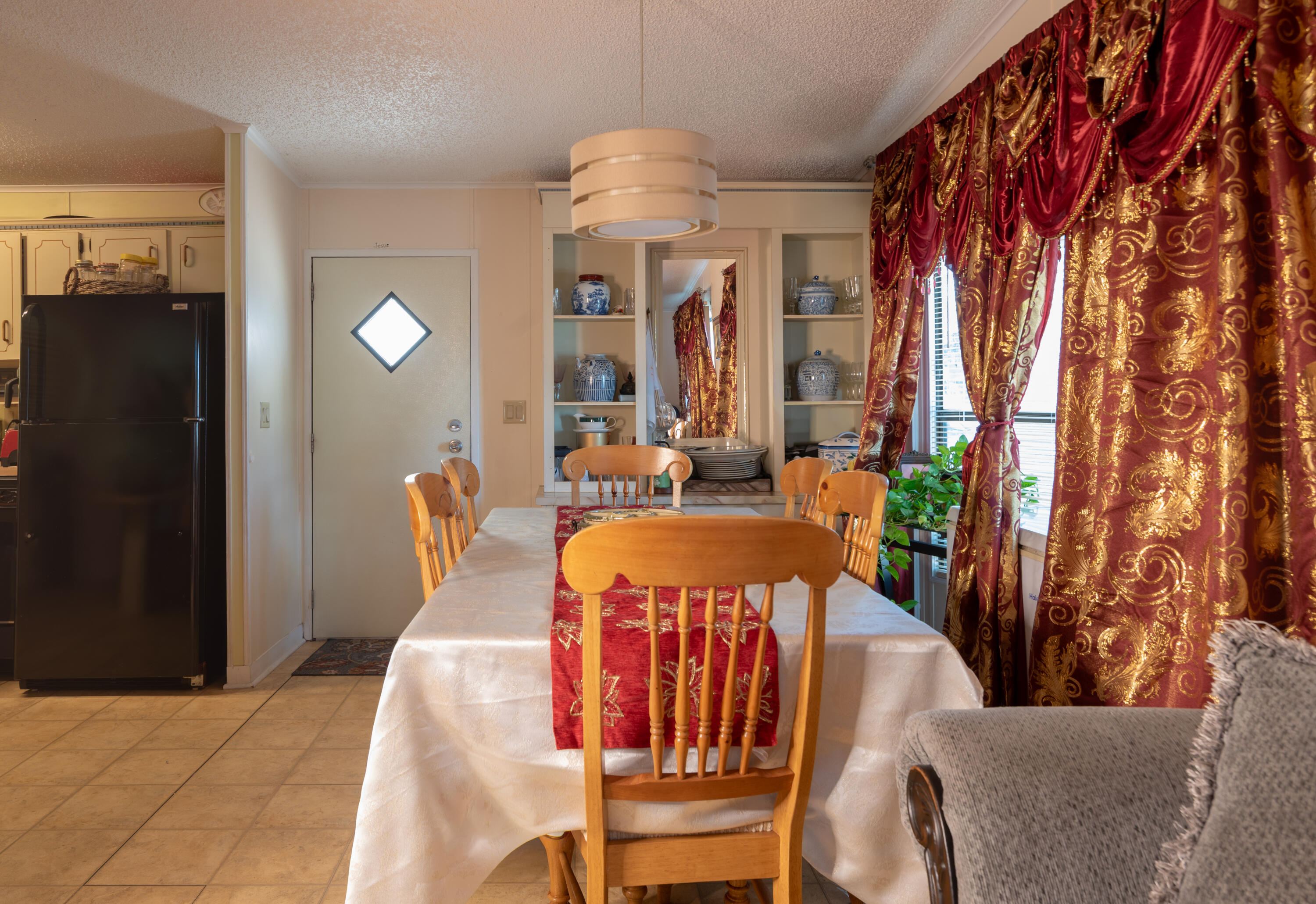 Spanish Lakes - Residential Lease