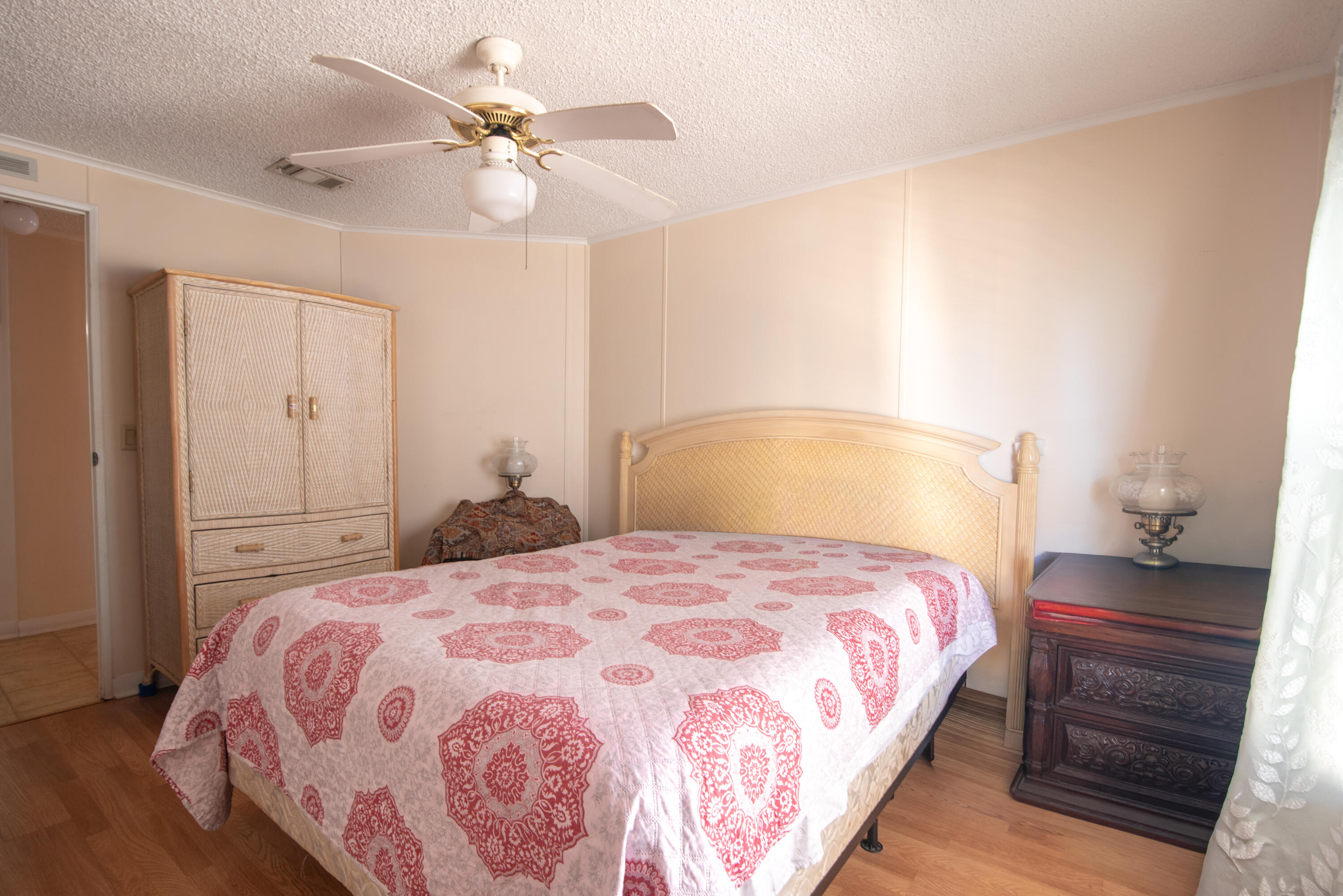 Spanish Lakes - Residential Lease