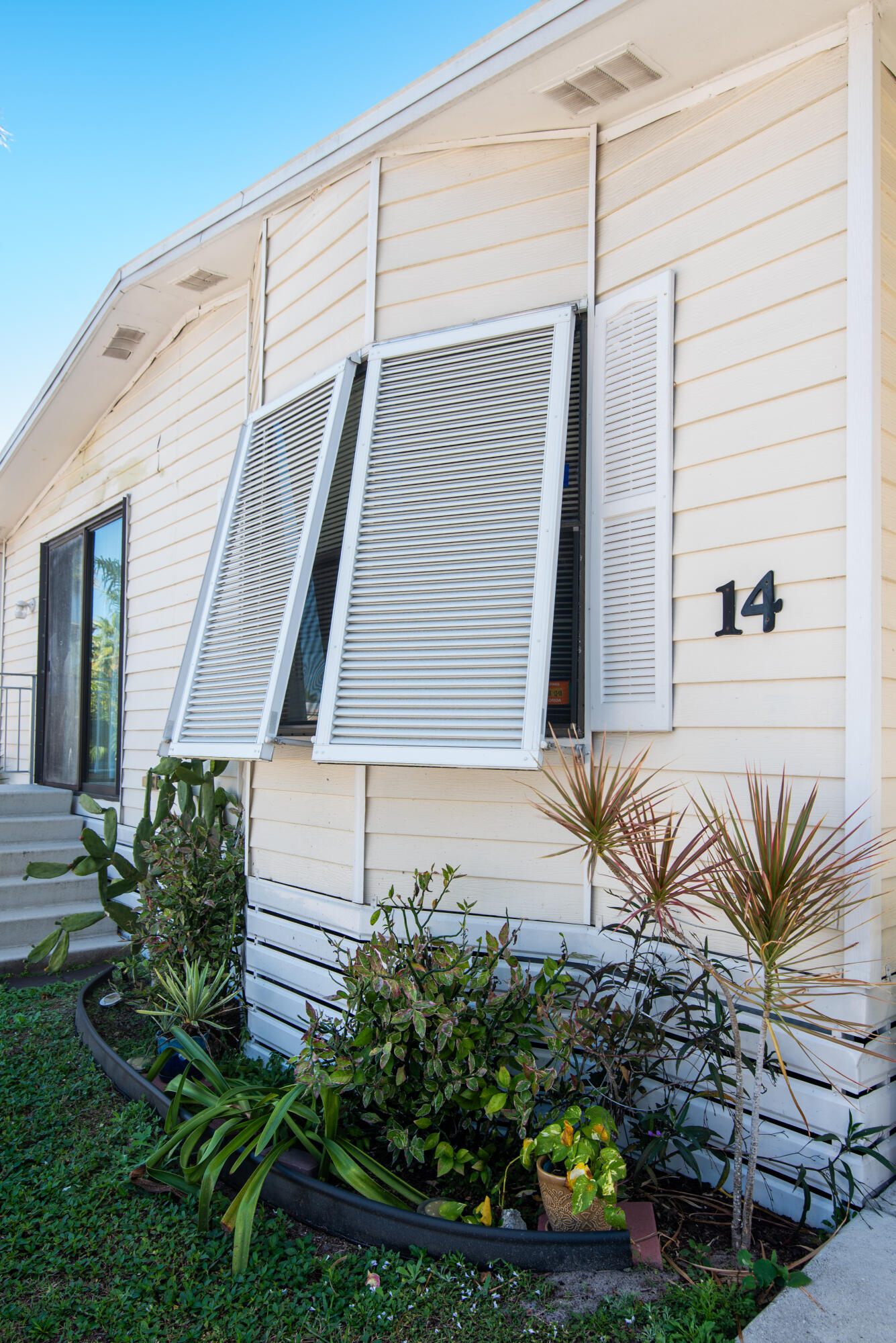 Spanish Lakes - Residential Lease