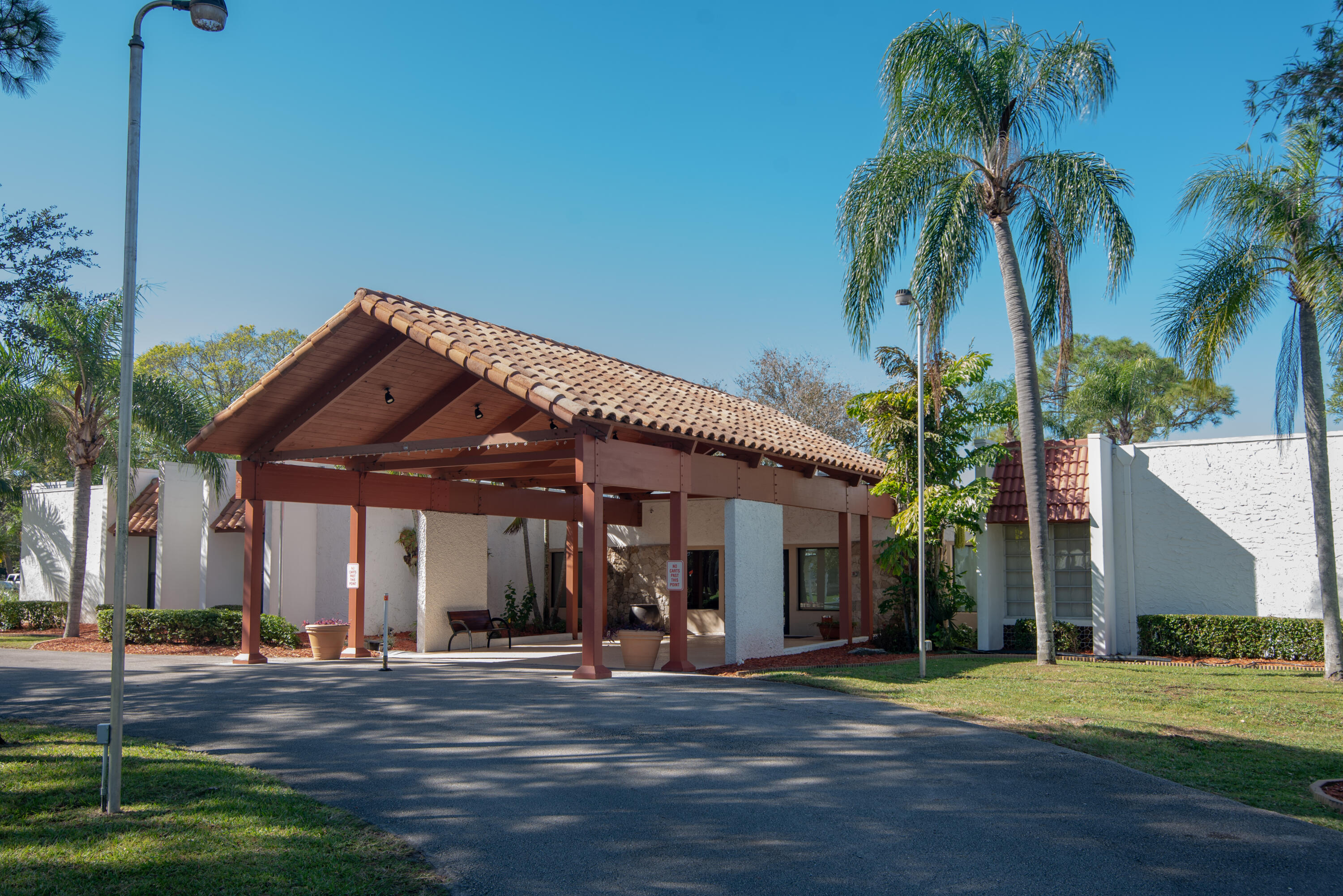 Spanish Lakes - Residential Lease