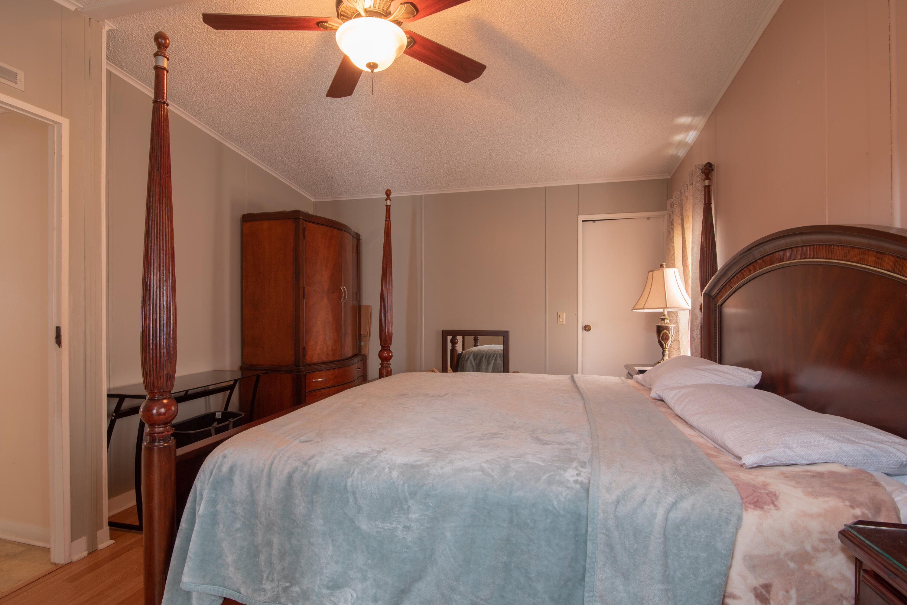 Spanish Lakes - Residential Lease