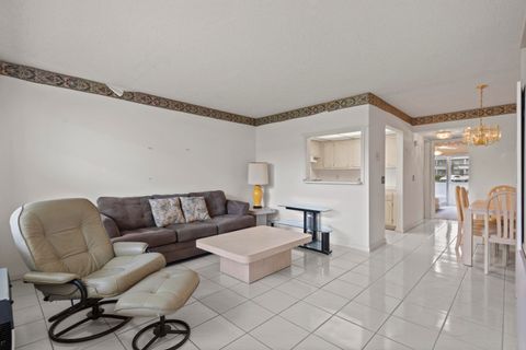 Tiny photo for 270 Farnham L #270, Deerfield Beach, FL 33442 (MLS # R11148047)