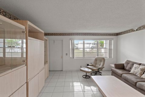 Tiny photo for 270 Farnham L #270, Deerfield Beach, FL 33442 (MLS # R11148047)