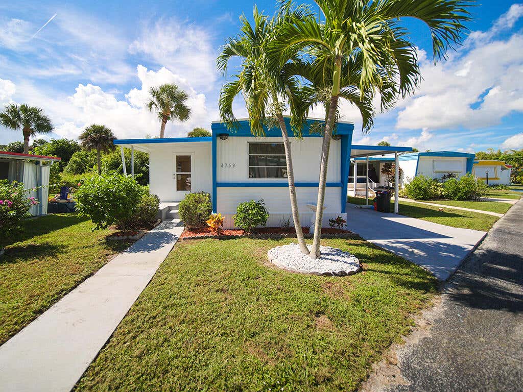 Photo of 4759 NE Blue Heron Lane, Jensen Beach, FL 34957 (MLS # R11026043)