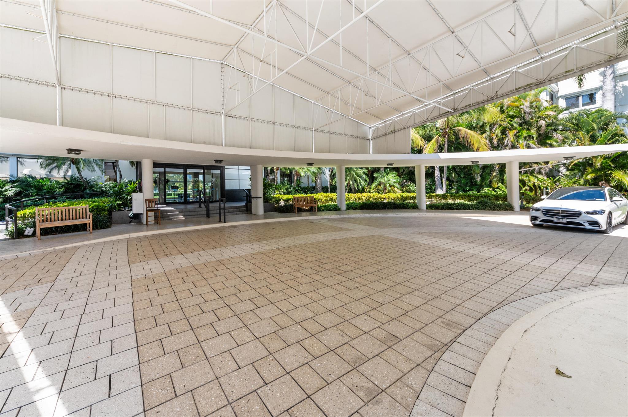 Palm Beach Towers - Residential