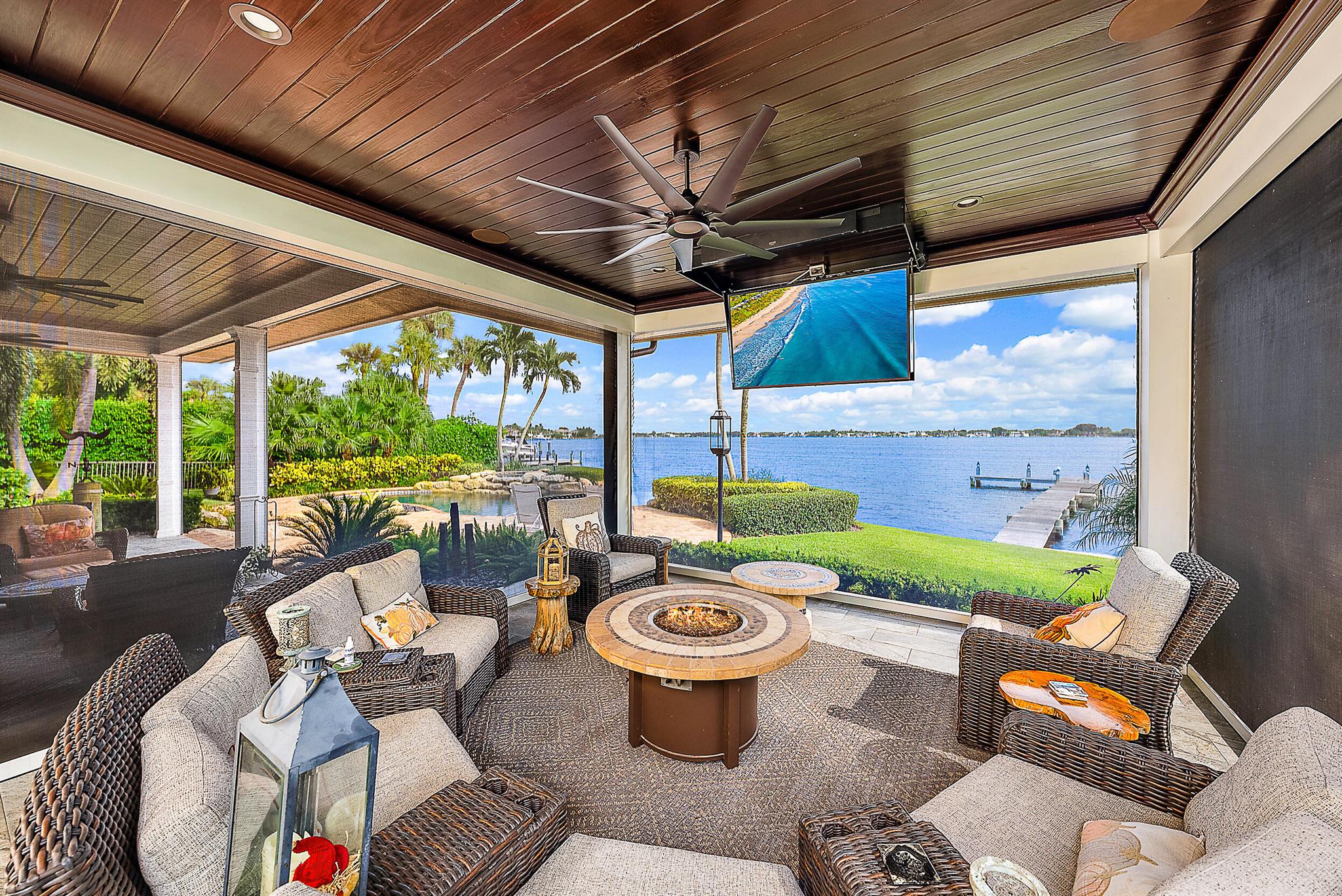 Tequesta Country Club - Residential