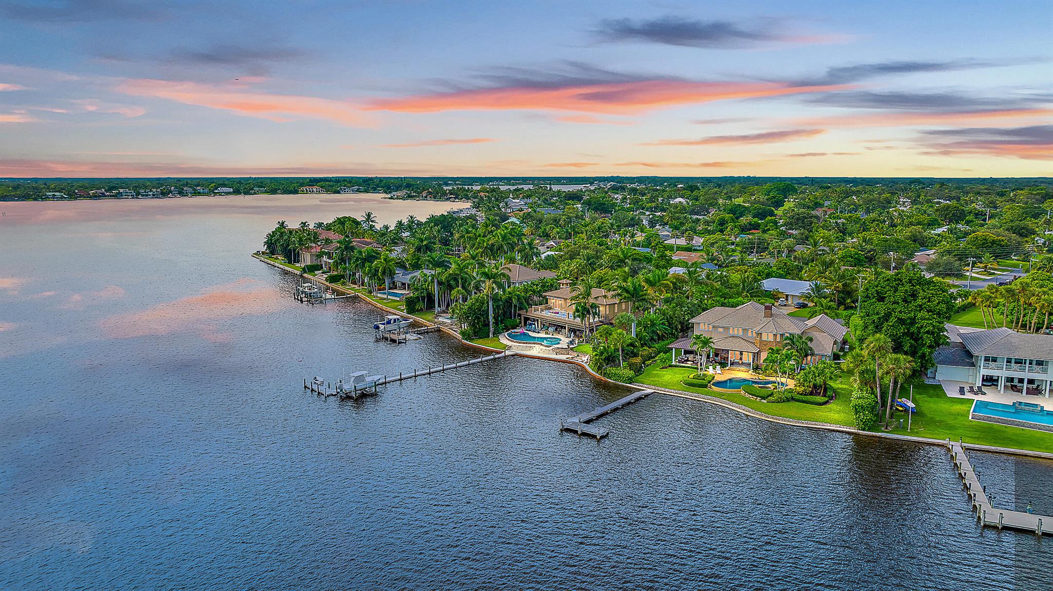 Tequesta Country Club - Residential