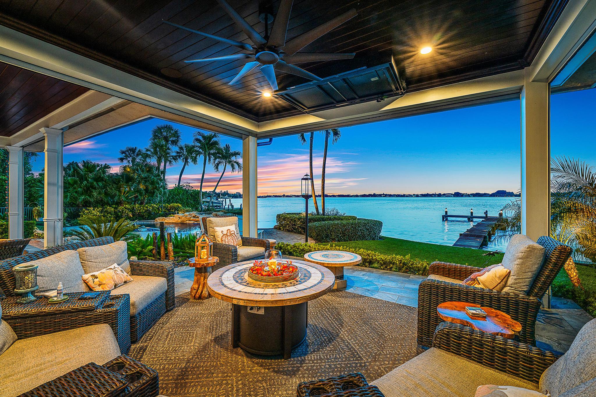 Tequesta Country Club - Residential