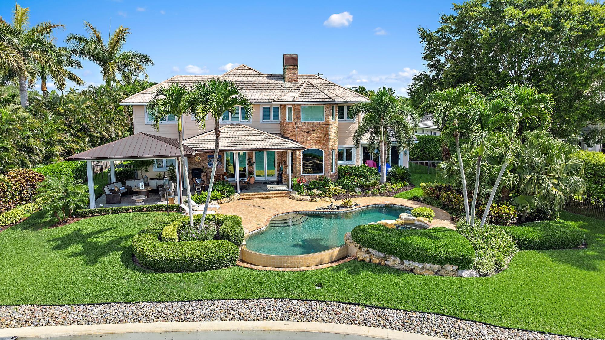 Tequesta Country Club - Residential