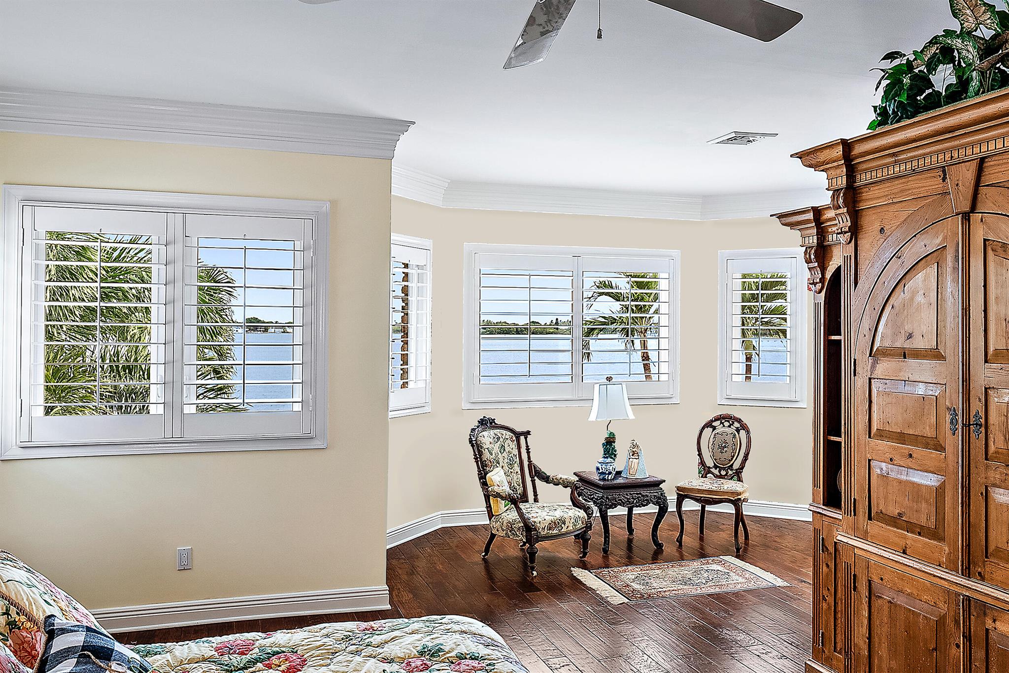 Tequesta Country Club - Residential