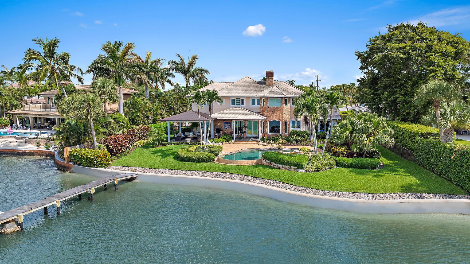 Tequesta Country Club - Residential