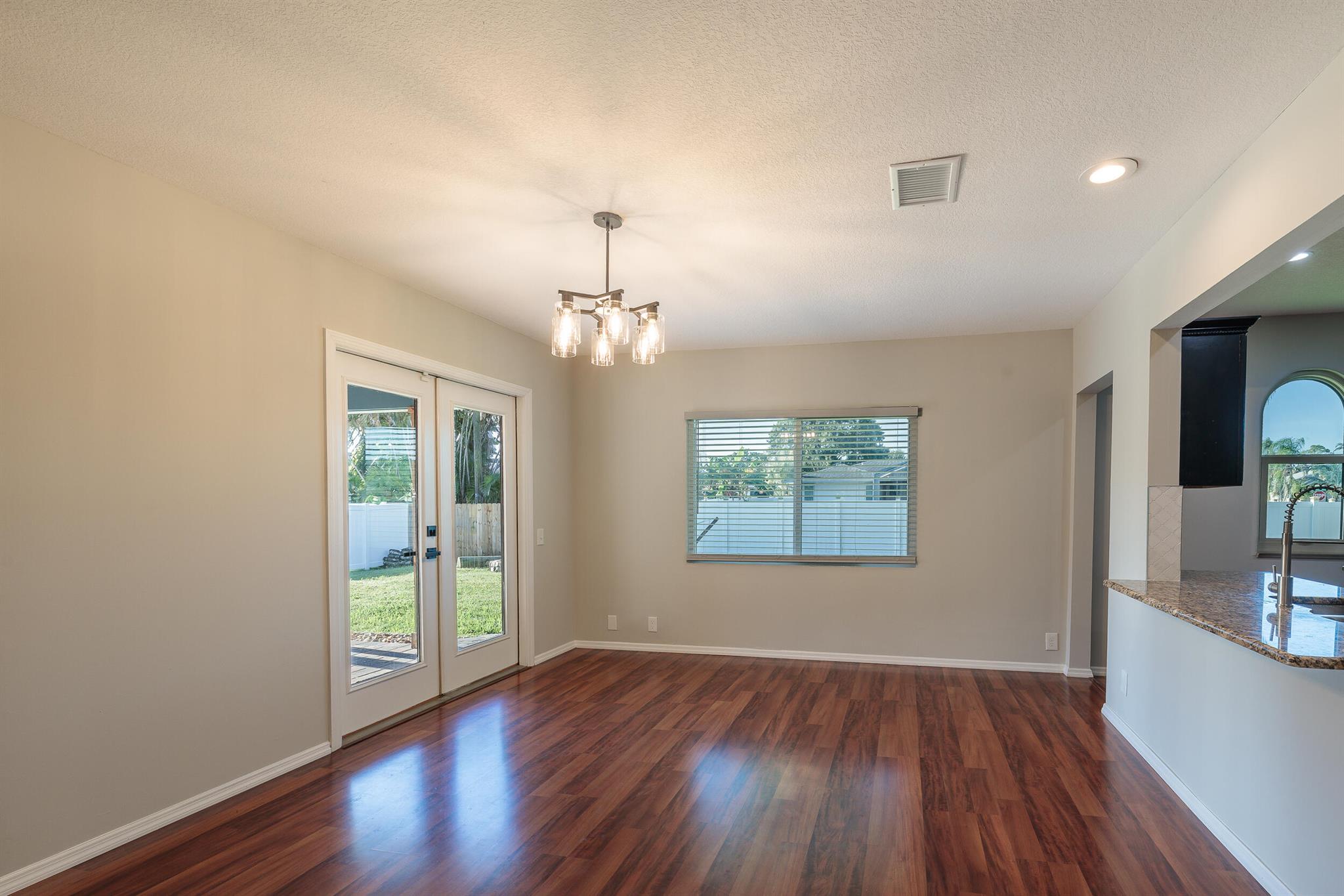 PORT ST LUCIE SECTION 10 - Residential Lease