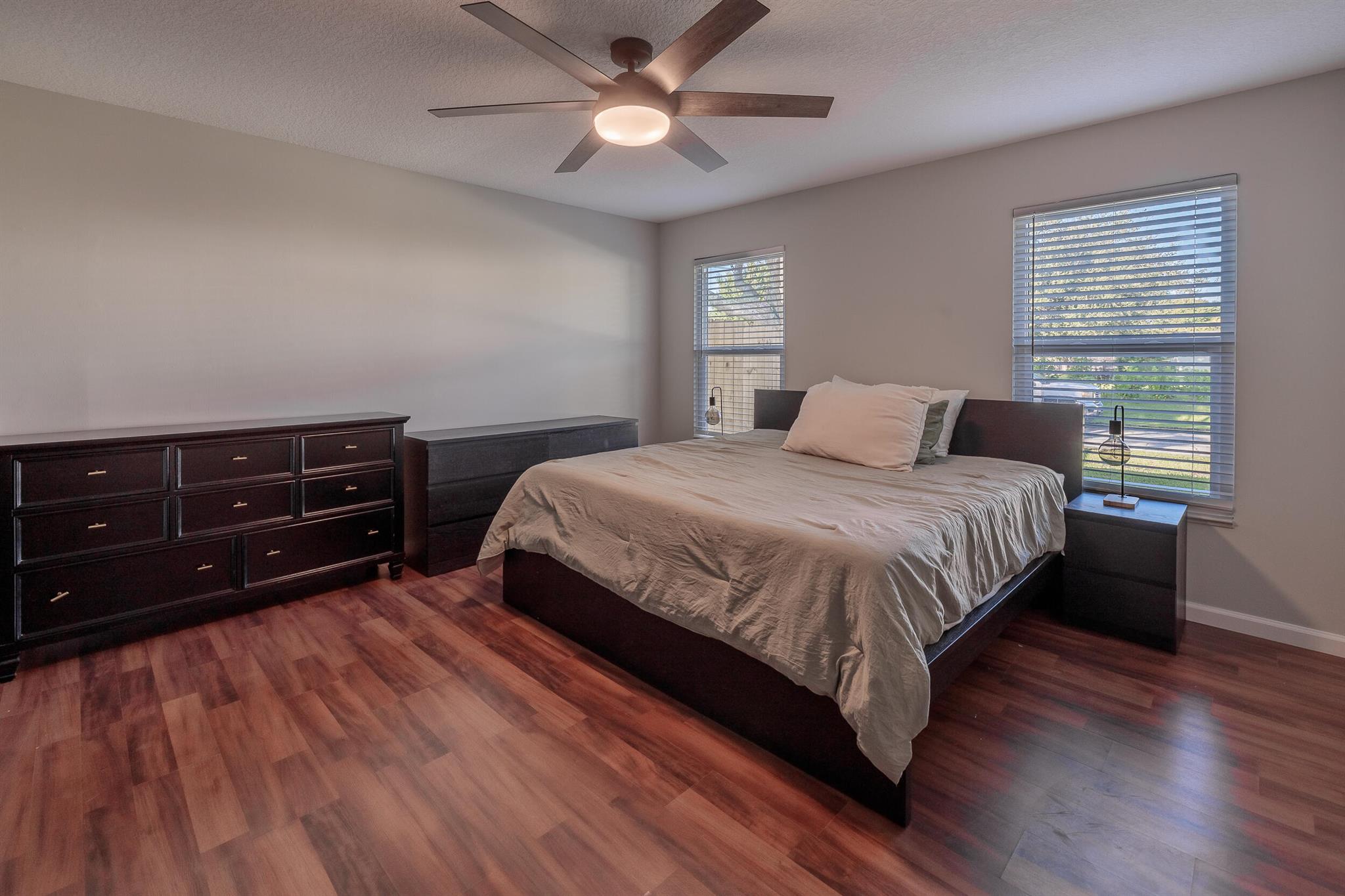 PORT ST LUCIE SECTION 10 - Residential Lease