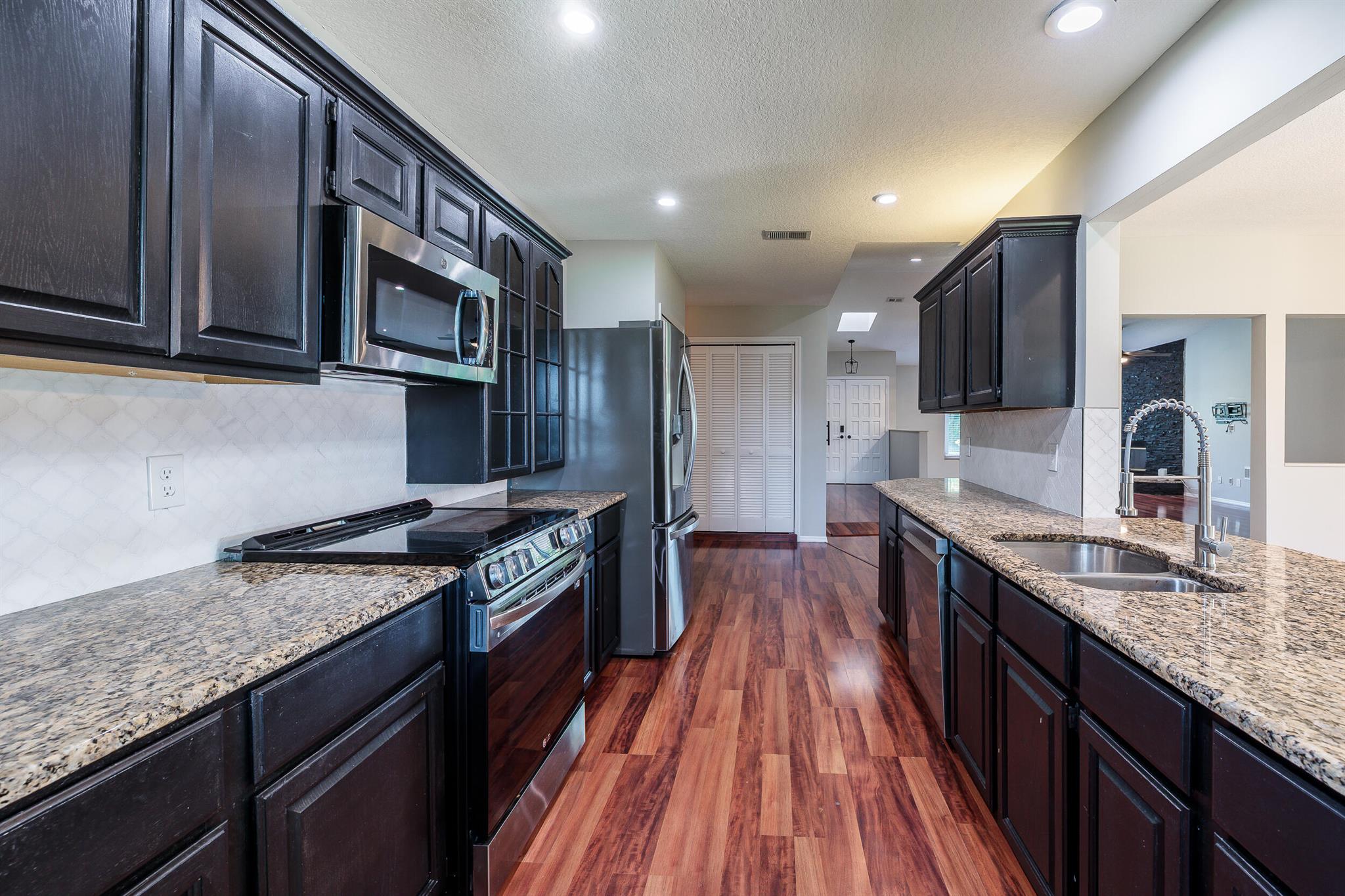 PORT ST LUCIE SECTION 10 - Residential Lease