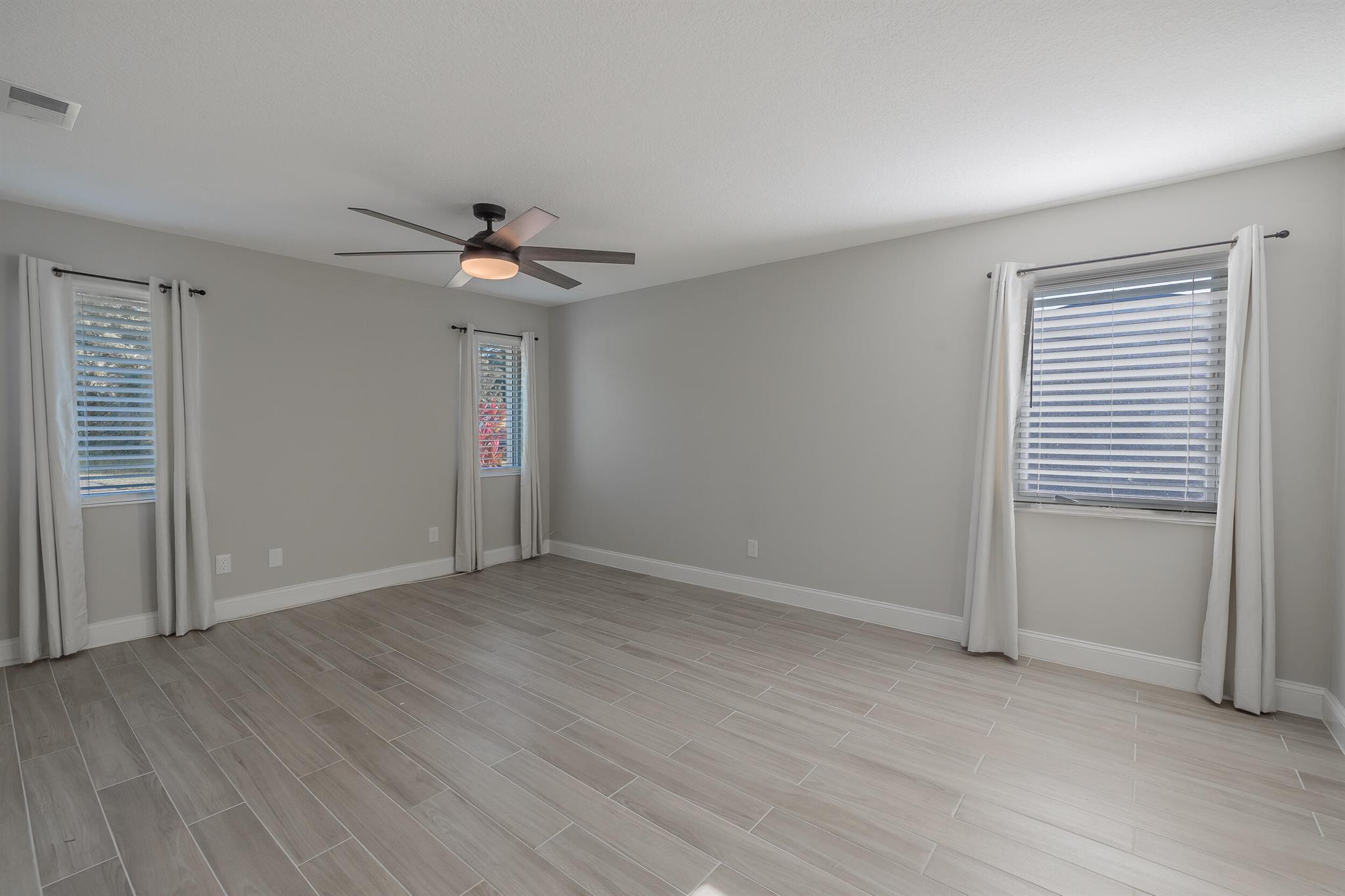 PORT ST LUCIE SECTION 10 - Residential Lease