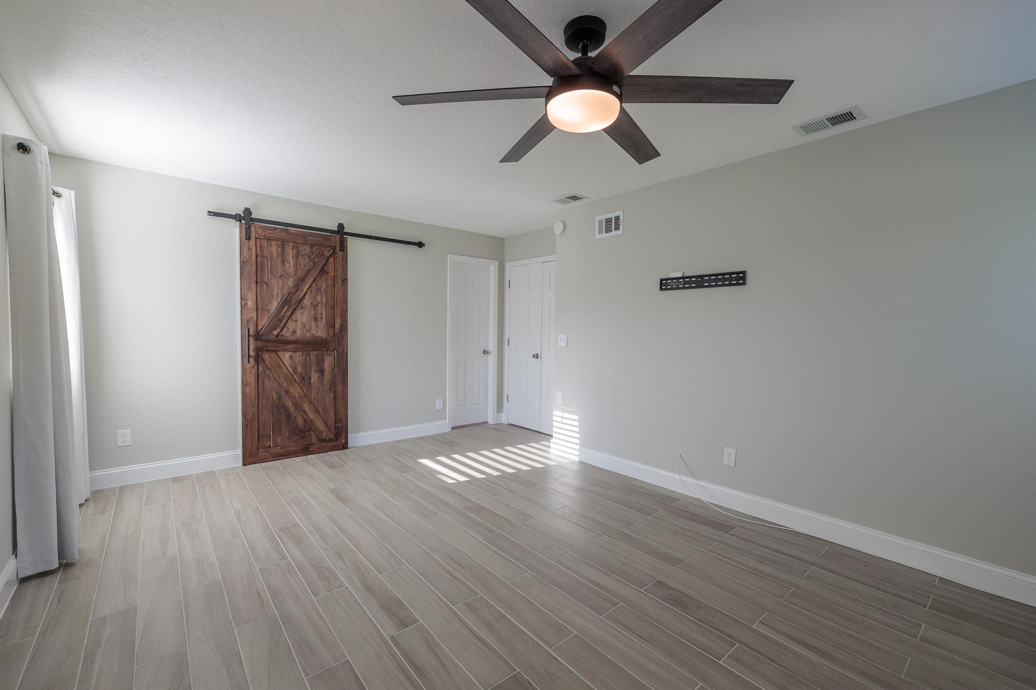 PORT ST LUCIE SECTION 10 - Residential Lease