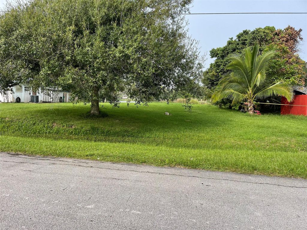 Photo of 6504 Doris Drive, Fort Pierce, FL 34951 (MLS # F10402810)