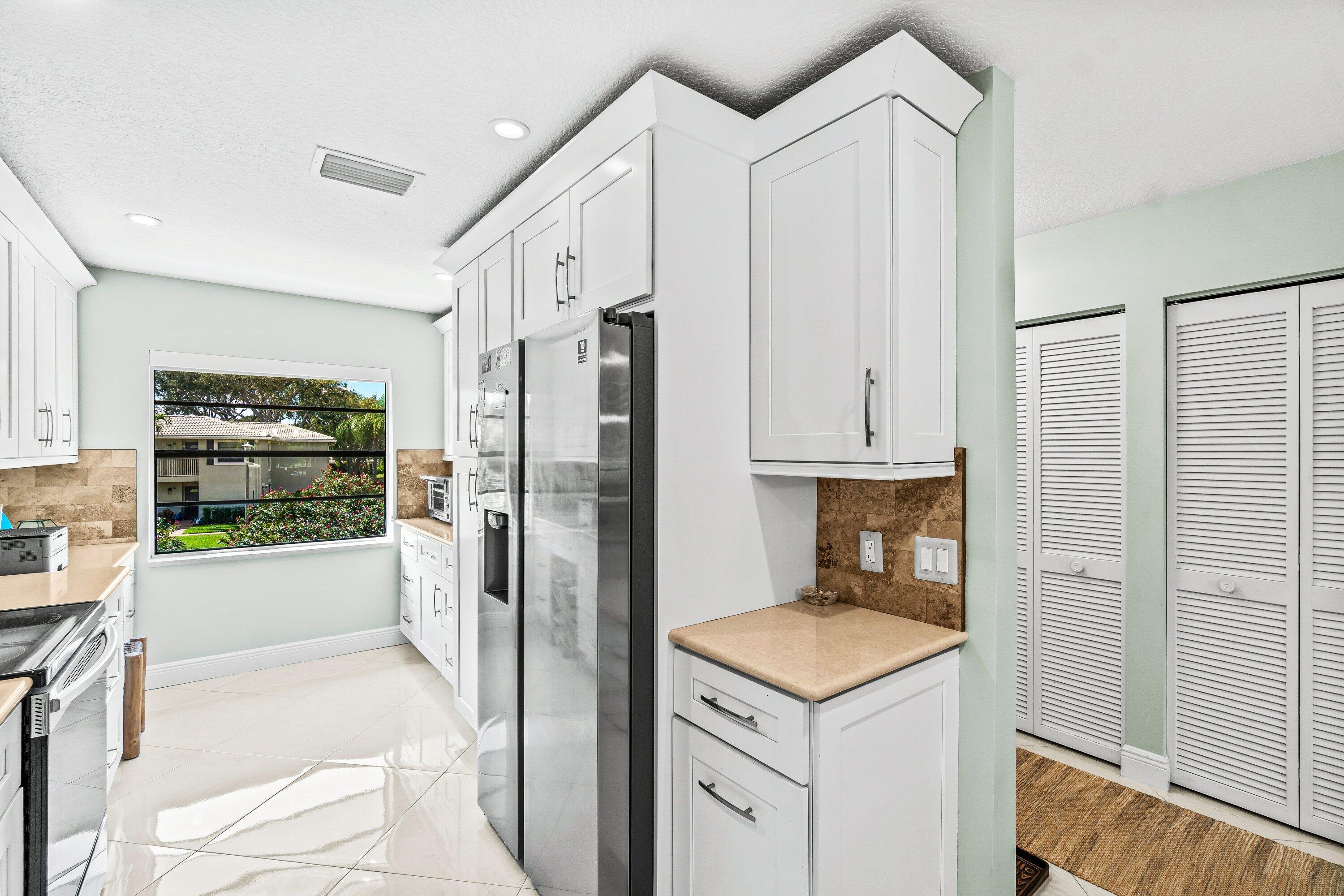 STRATFORD AT HUNTERS RUN CONDO - Residential